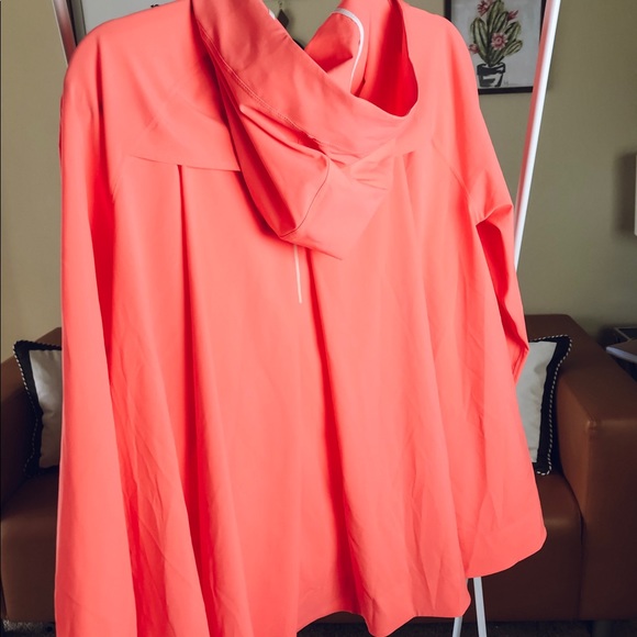 Lululemon Jacket - Picture 3 of 5